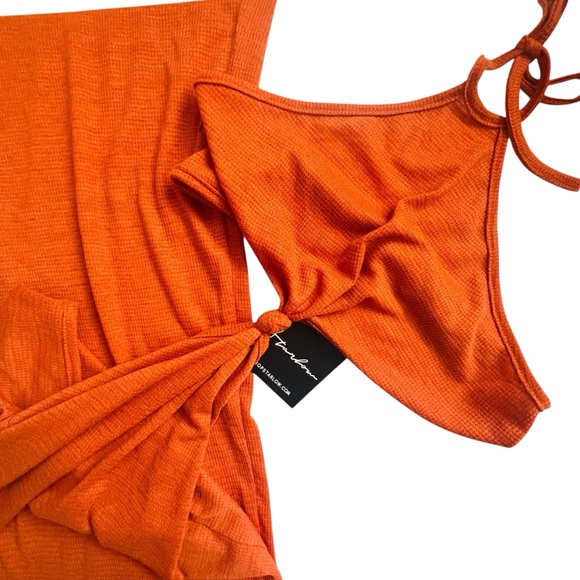 Starlow Cut Out Halter Midi Dress - Picture 5 of 6